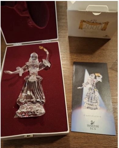2000 Swarovski Crystal Masquerade Columbine in Box