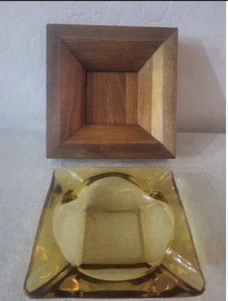 Mid-Century MCM Walnut Wood With Amber Glass Ashtray Insert Decatur Industries