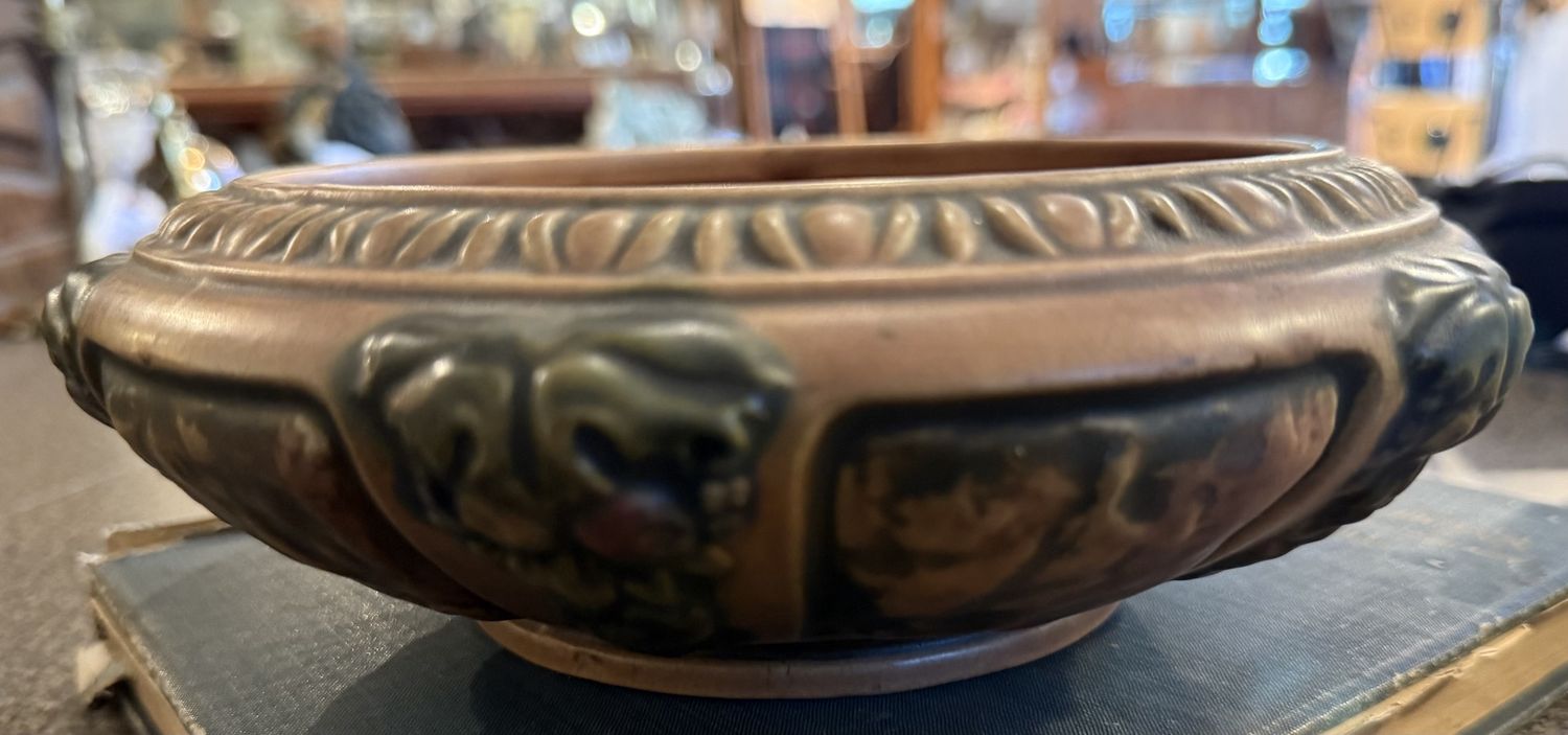 Roseville Pottery USA - Florentine - Large Low Bowl - Excellent condition