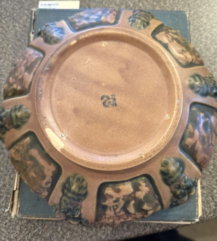 Roseville Pottery USA - Florentine - Large Low Bowl - Excellent condition