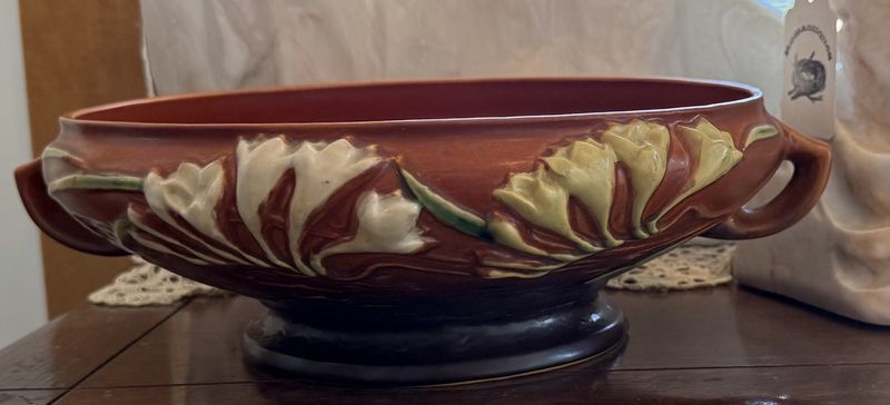 Roseville Pottery USA  Freesia Double Handle