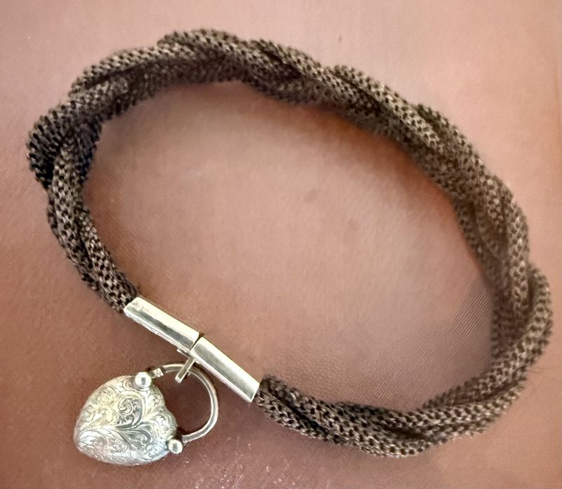 Victorian Woven Hair Memori Bracelet with Heart Lock Charm Clasp Gold
