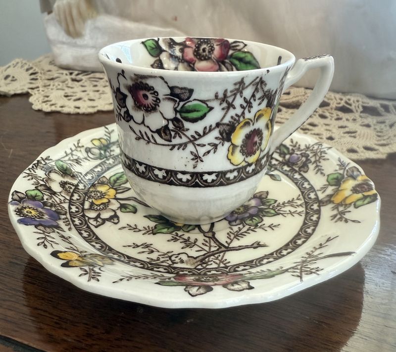 Alfred Meakin Demitasse &quot;Medway&quot; decor Cup and Saucer