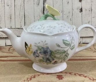 Lenox Butterfly Meadow Tea Pot Porcelain Butterfly Finial