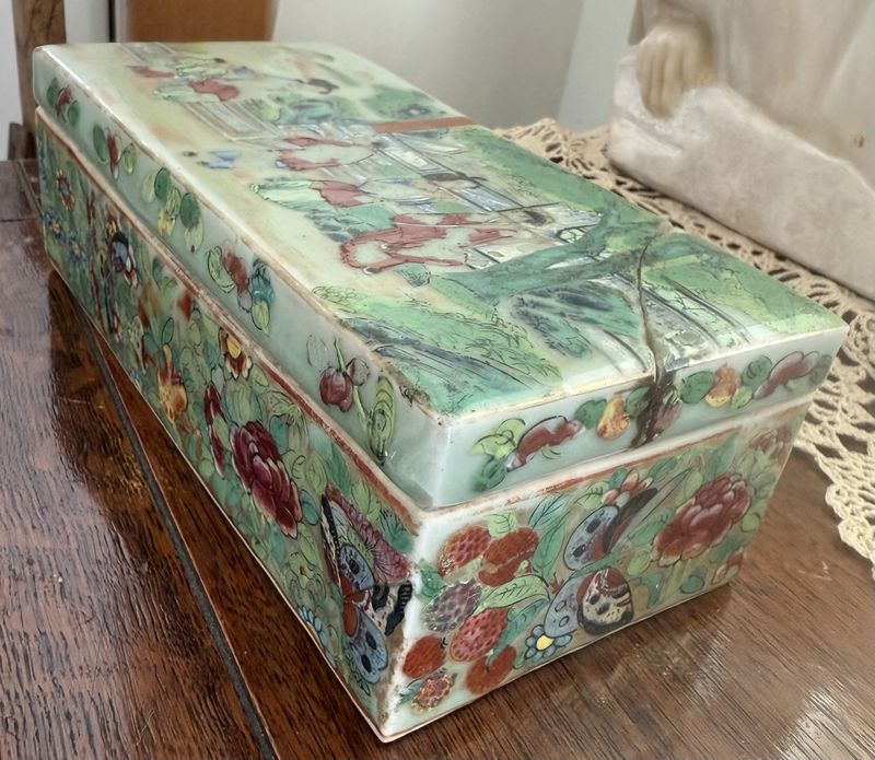 19th Century Chinese Famille Rose Hand Painted Porcelain Desk Box with Staple Repair