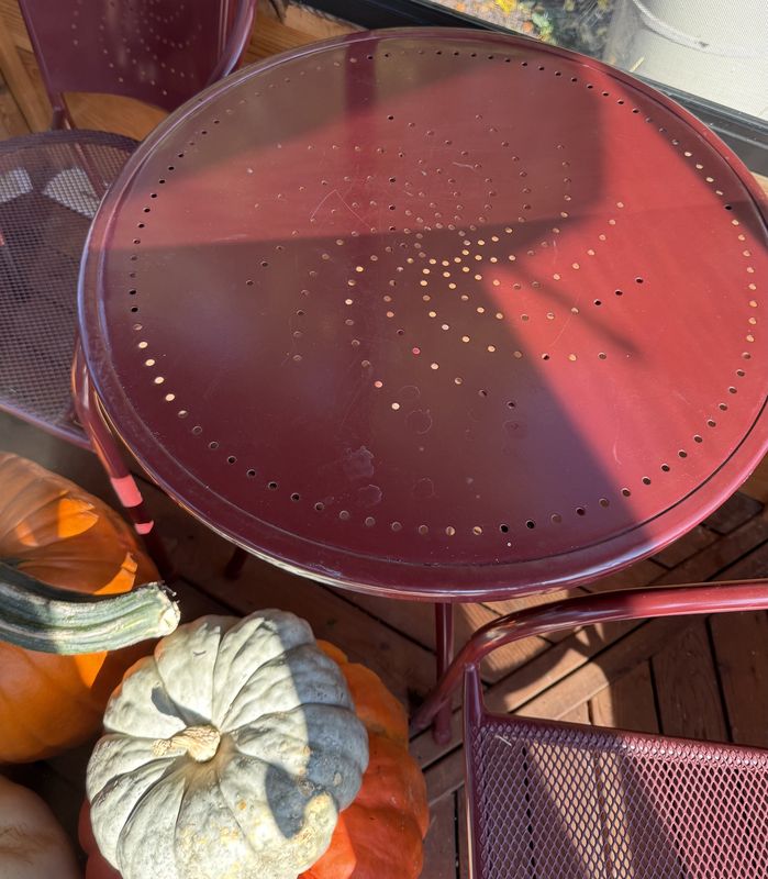 Vintage Red Patio Set Table and Two Chairs with Starburst Pattern