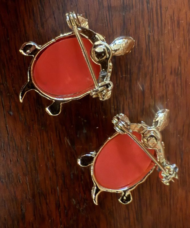Pair of Orange Plastic and Gold Tone Turtle Brooches Green Rhinestone Eyes