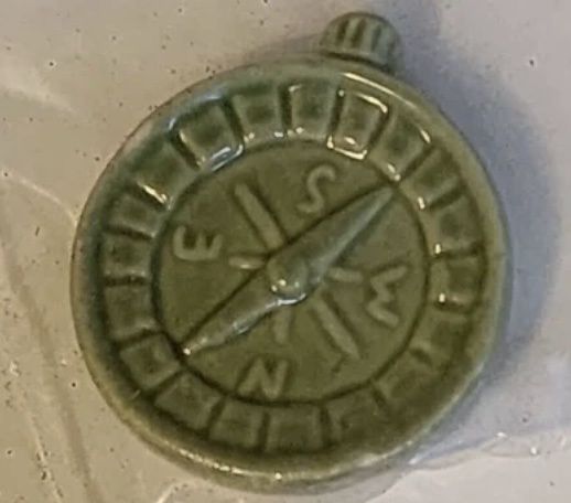 Wade Pottery Miniature Figurine -Green Compass