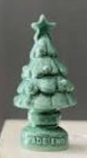 Wade Pottery Miniature Figurine-Green Christmas Tree