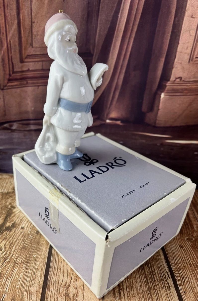 Vintage Lladro Figurine #5842 Santa Claus Mini Papa Noel Christmas Ornament w/ Box