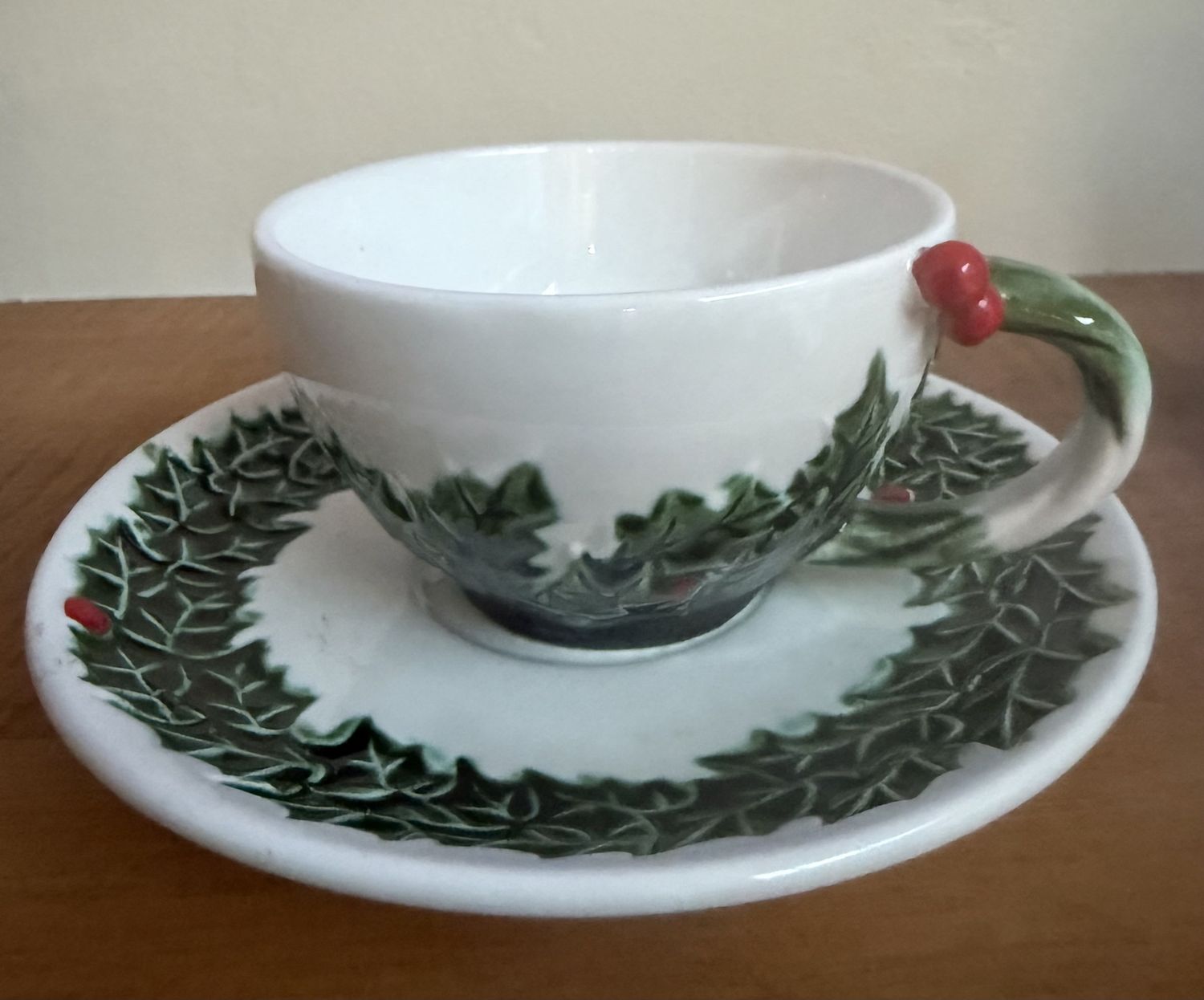 Lefton Holly Berry Tea Cup &amp; Saucer Set Christmas