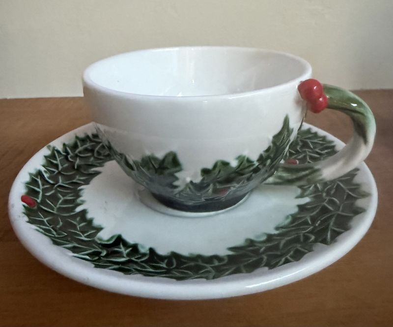 Lefton Holly Berry Tea Cup &amp; Saucer Set Christmas