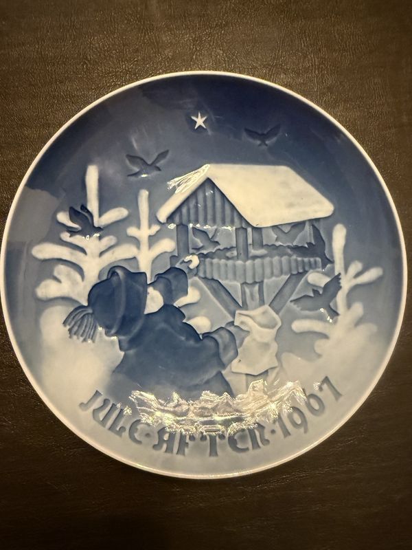 Vintage Royal Copenhagen 1967 Christmas Plate