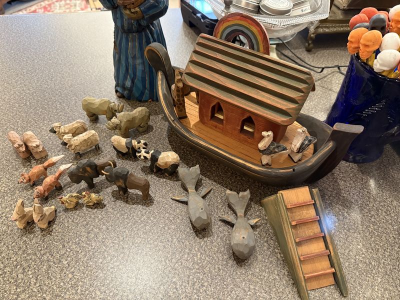 Vintage Hand Carved Wood Folk Art Noah&#39;s Ark and Pairs of Animals