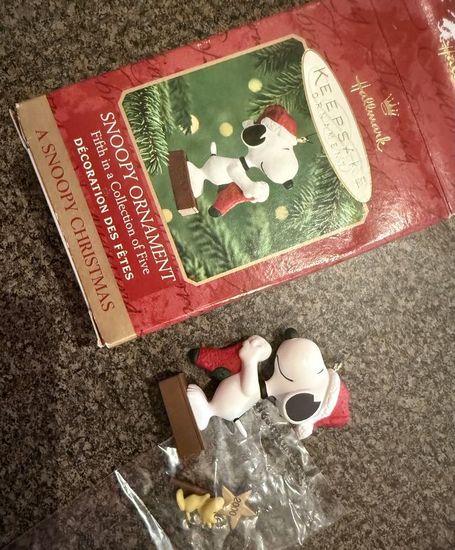 New in Original Package Vintage 2000  Snoopy Ornament Christmas