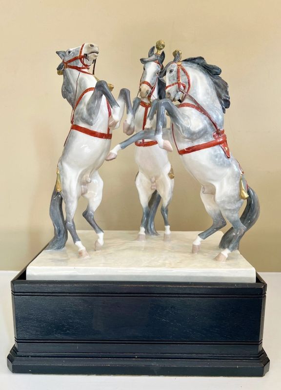 Royal Worcester 3179 Circus Horses