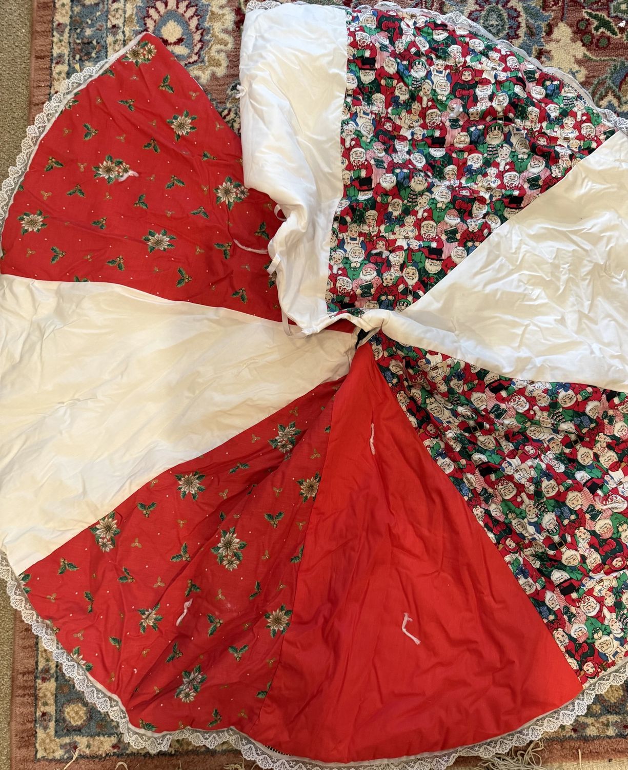 Vintage Handmade Quilted Christmas Tree Skirt Santa, Mr.s Claus, Poinsettia