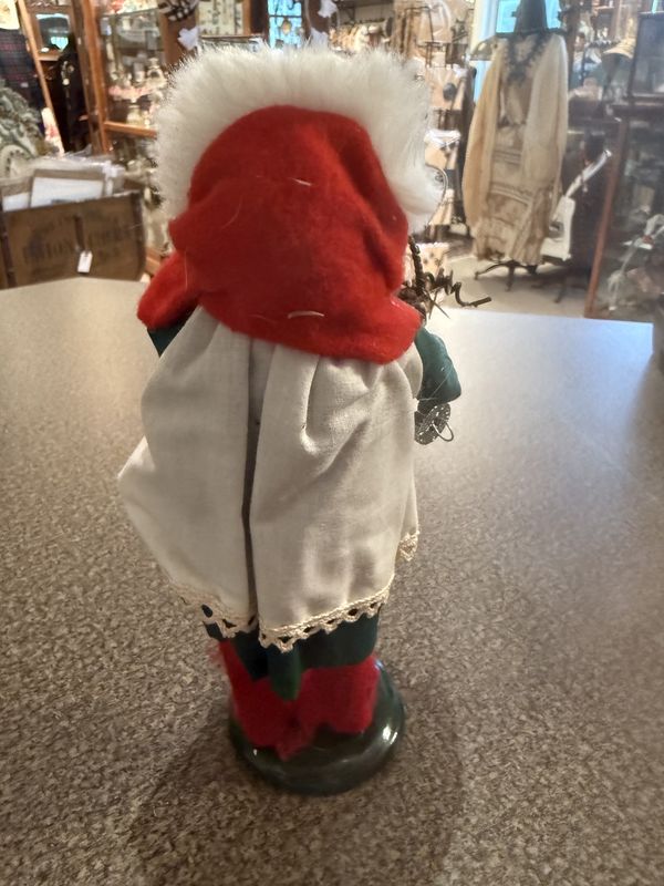 1997 Byer's Choice The Carolers Young Girl with Basket