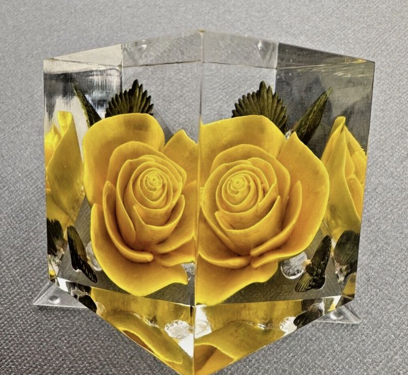 Vintage BIRCRAFT Lucite Acrylic Diamond-Shaped Paperweight w/ Enclosed Yellow Rose 1950s