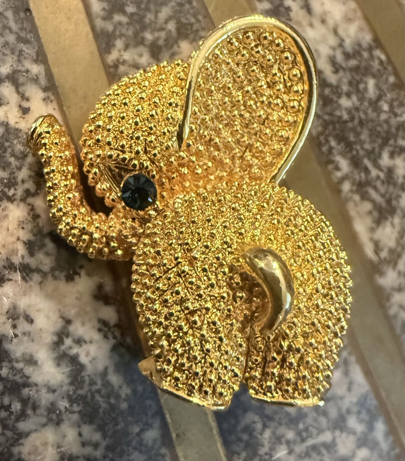 Gold Tone Elephant w/Blue Rhinestone Eye Rear View Brooch