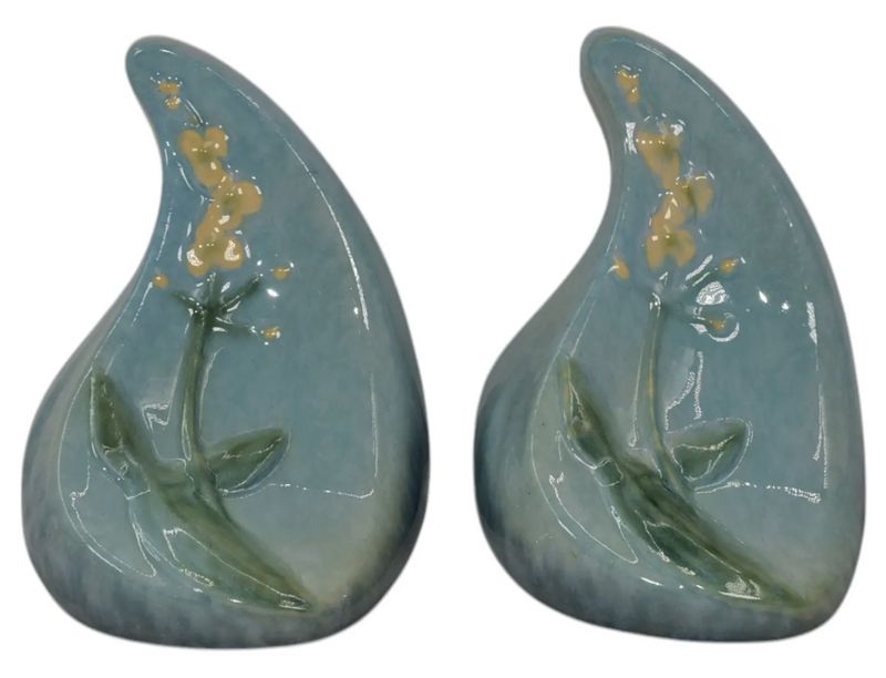 Roseville Pottery Wincraft Blue Bookends