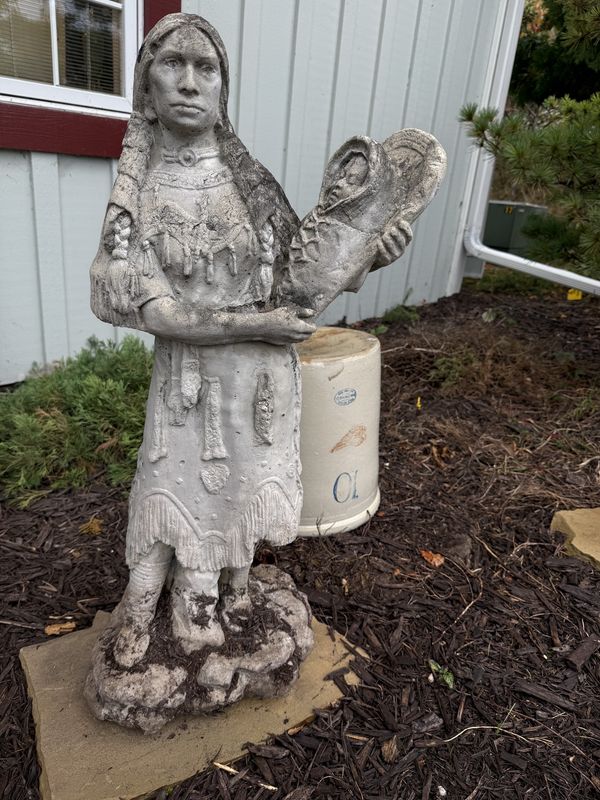 J.R. CONCRETE Garden Statue Native American Lady with Child