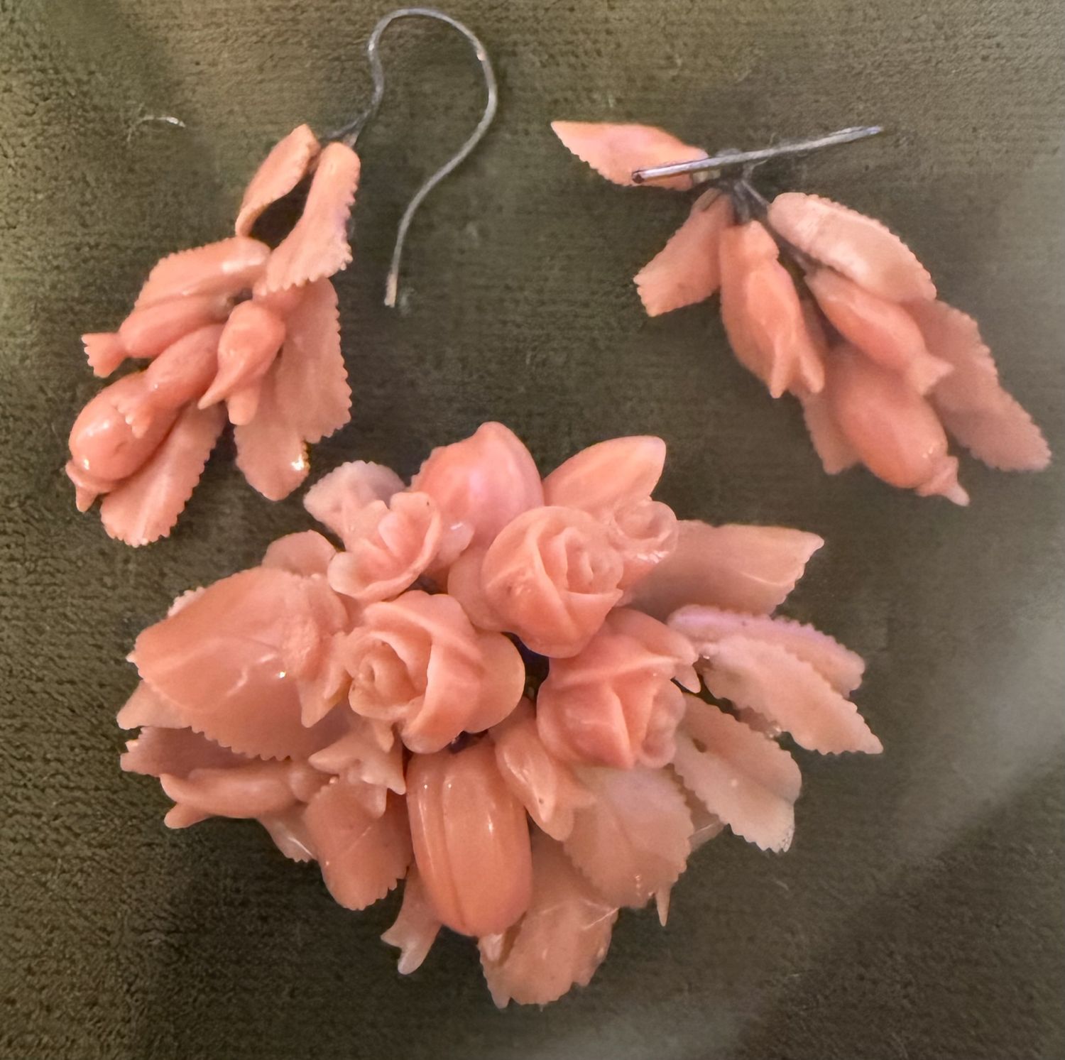 Carved Coral Brooch and Earrings Victorian in Velvet Lined Antique Box