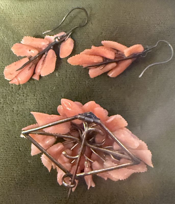 Carved Coral Brooch and Earrings Victorian in Velvet Lined Antique Box