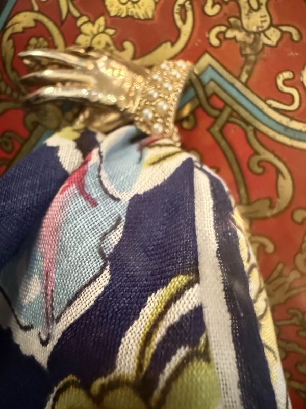 1950s Handkerchief Holder Hand brooch w/ faux Pearls Handkerchief Included