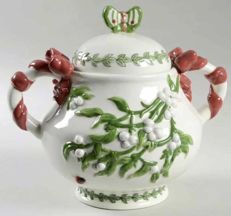 Mini Tureen &amp; Lid Botanic Garden Mistletoe by PORTMEIRION