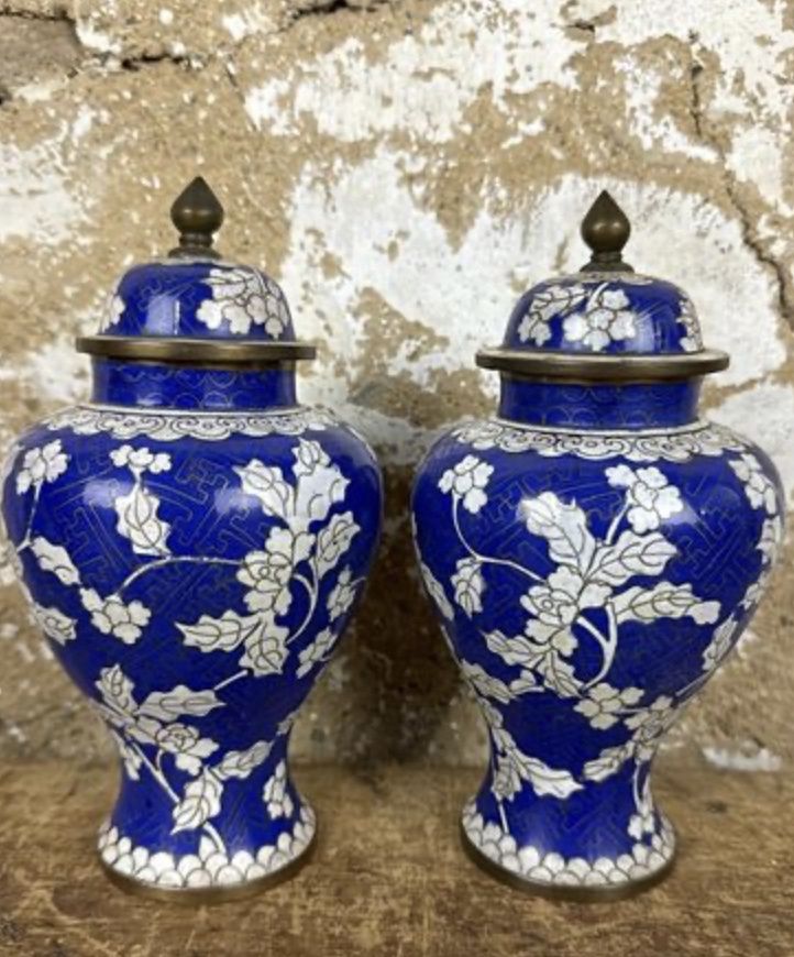 Pair of Enamel Cloisonne Chinese Ginger Jars Cobalt and White