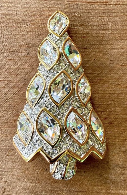 Swarovski Christmas Tree Brooch Pin Rare Signed Retired 1996