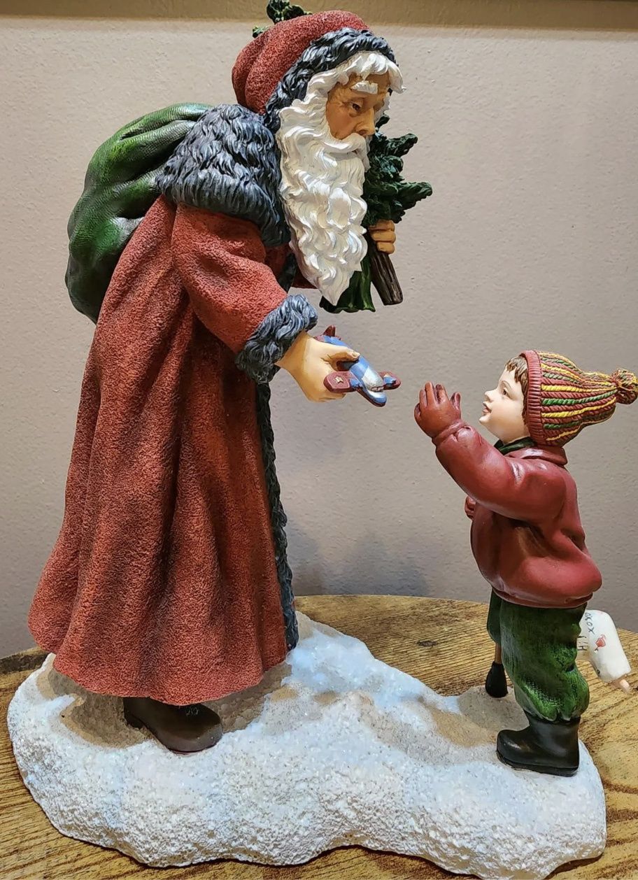 Pipka The Caring Santa Limited Edition 11” Santa Design No: 13949 Number  Limited Edition 2000