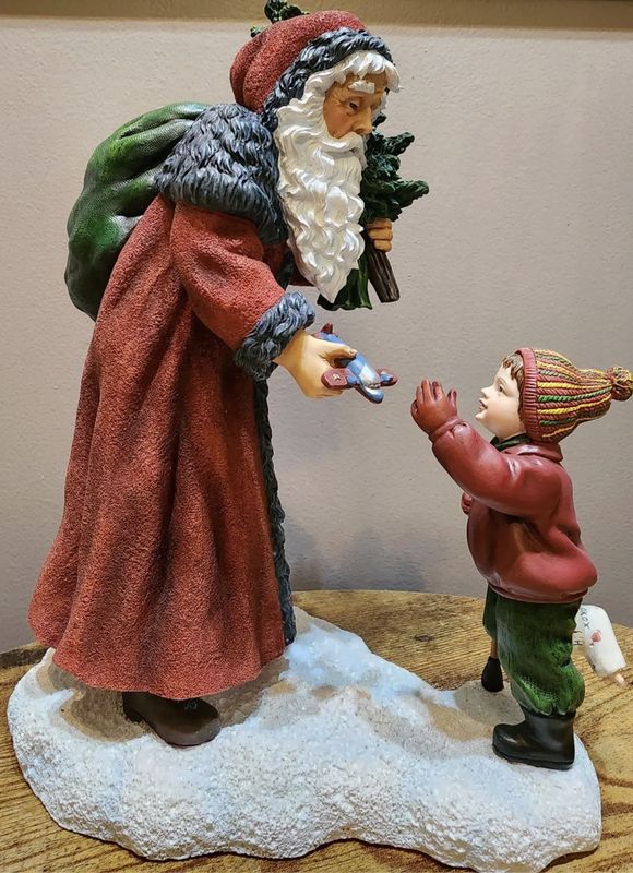 Pipka The Caring Santa Limited Edition 11” Santa Design No: 13949 Number  Limited Edition 2000