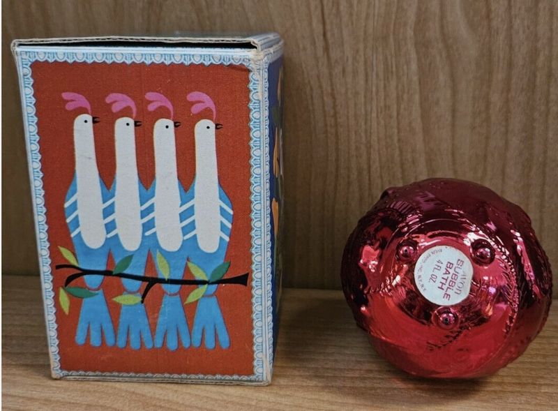 Vintage Avon Christmas Ornament Bubble Bath Red 4 fl oz Collectible with Box