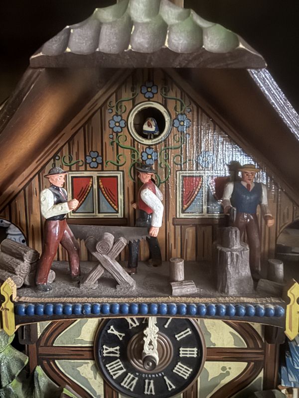 E. Schmeckenbecher Painted Regula Cuckoo Clock Black Forest WEIGHTS AT THE DESK