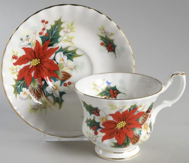 Footed Cup &amp; Saucer Set Poinsettia