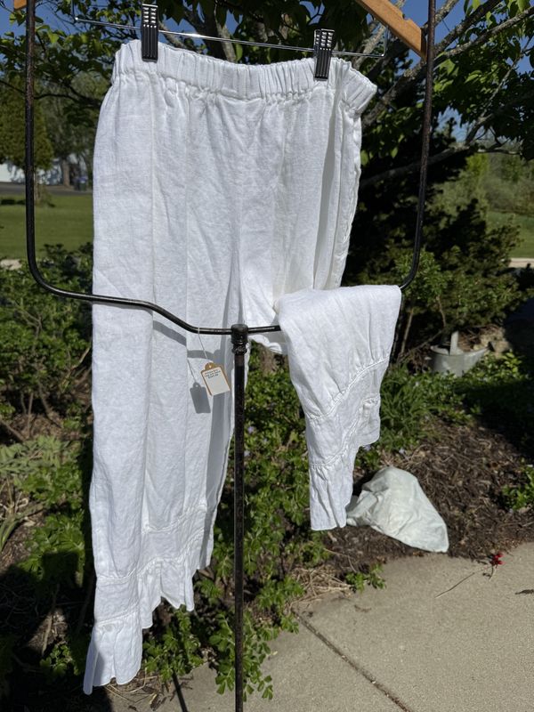 Heart's Desire Bloomer Linen White medium