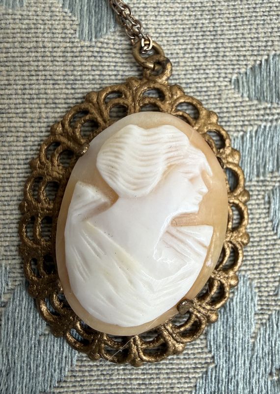 Early Sarah Coventry Genuine Shell Cameo