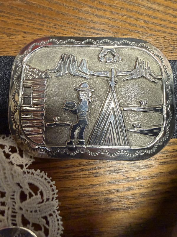 Southwest Native American E. Etsitty Sterling Silver Story Teller Belt 9 Stations and Buckle