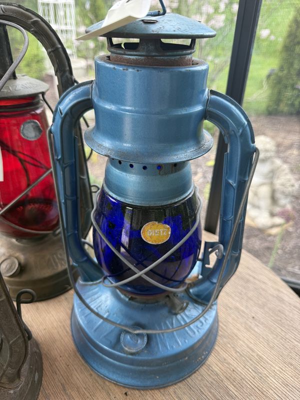 No. 8 Air Pilot Dietz Railroad Lantern Blue Glass