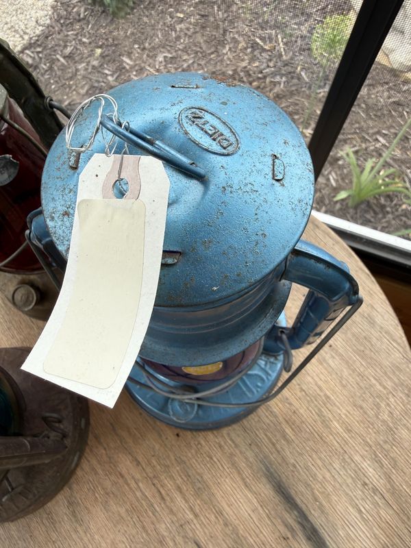 No. 8 Air Pilot Dietz Railroad Lantern Blue Glass