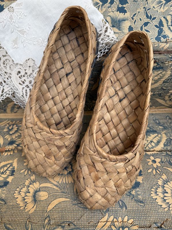 Antique Asian Ratan Shoes Approximate size 7 Women
