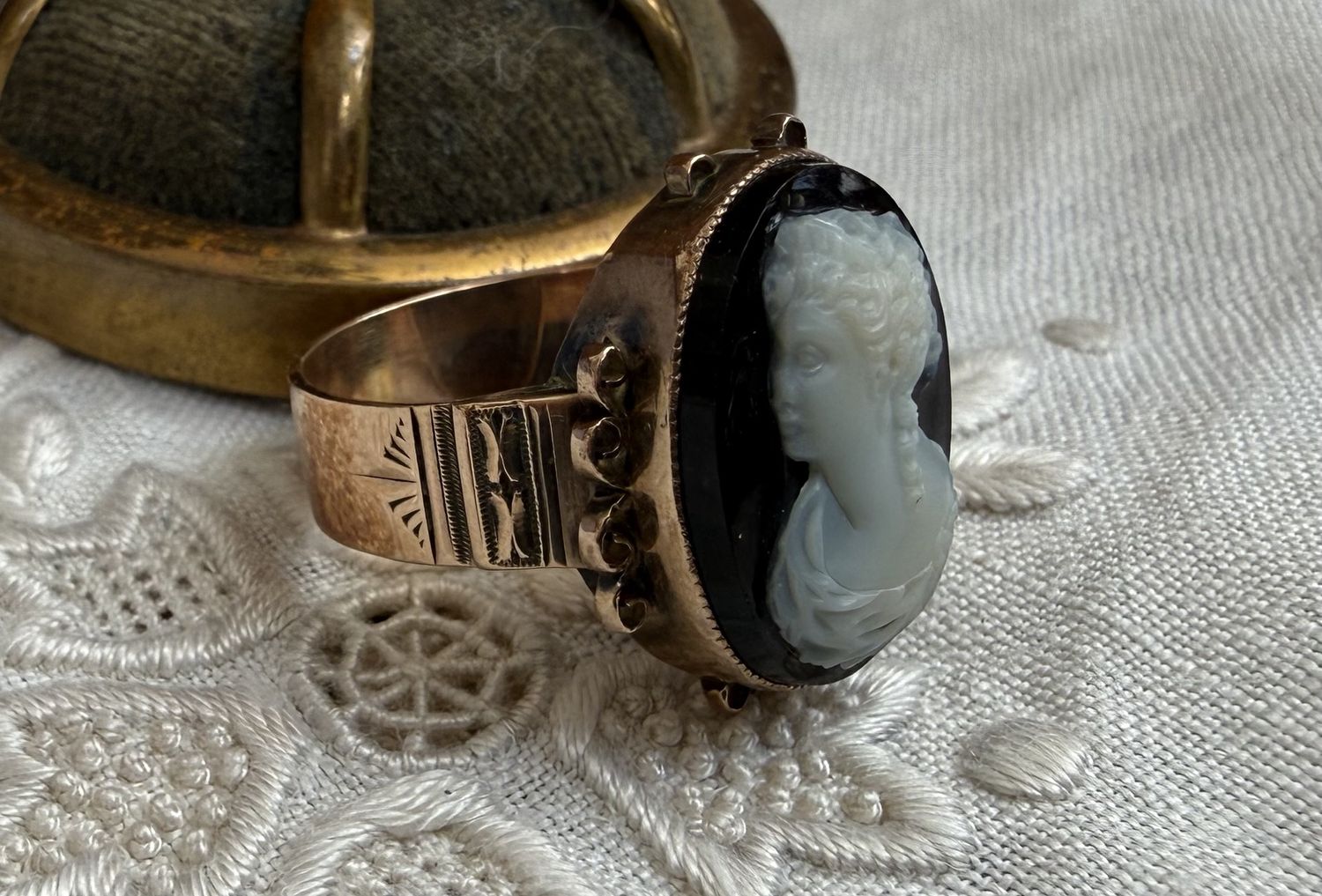 Victorian Onyx Diamond 14k Rose Gold Cameo Ring
