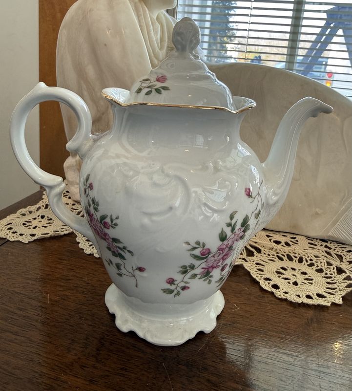 Vintage Wawel Porcelain Coffee or Cocoa Pot Roses Poland