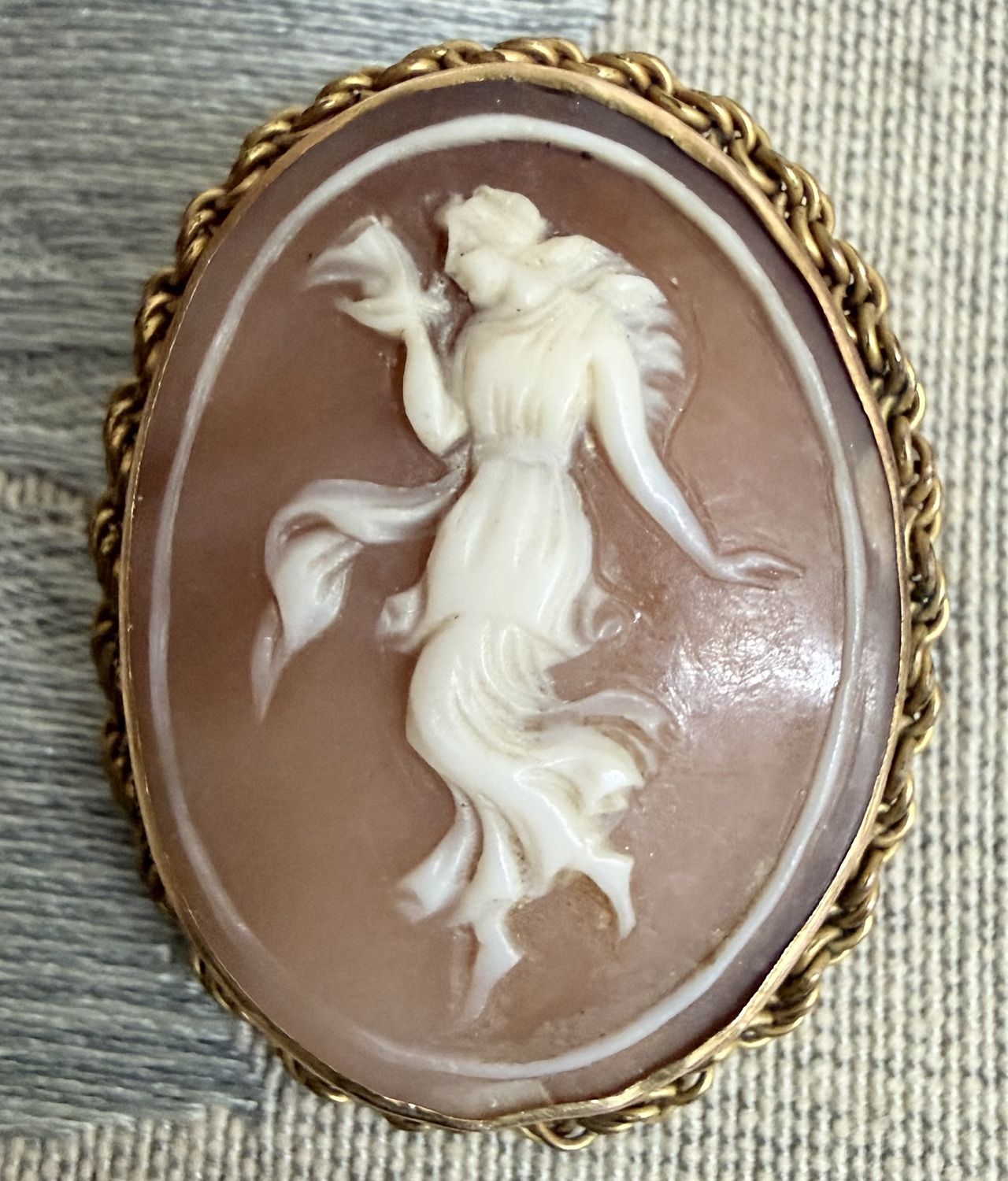 Antique Carved Shell Cameo  Brooch  Greek Goddess