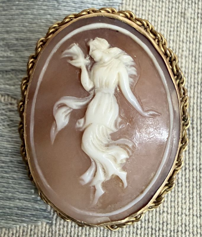 Antique Carved Shell Cameo  Brooch  Greek Goddess