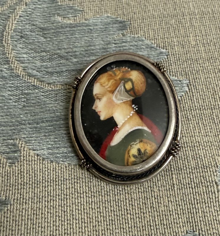 800 Silver Portrait Pendant Brooch Antique