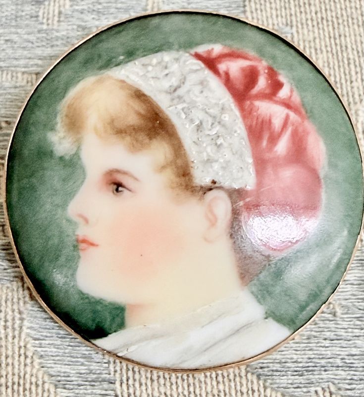 Antique Hand Painted Round Portrait Brooch Rose Gold Back
