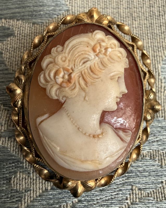 Convertible Brooch Pendant Gold  and Gold Filled 12K  Carved Shell Cameo